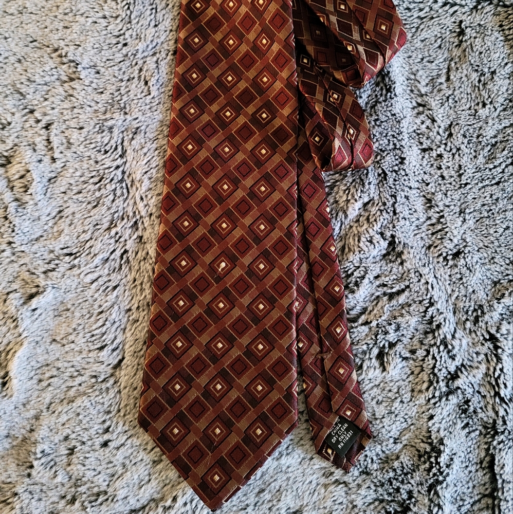Joseph & Fiess silk tie